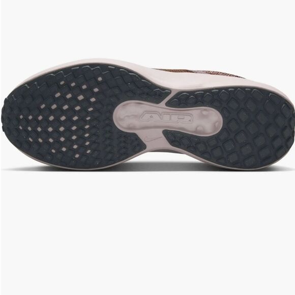 Nike Winflo 11 Running Shoes - Picture 5 of 9